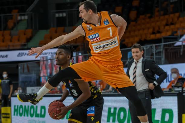 对密集防守 对密集防守