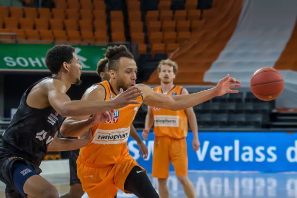 她们将继续 她们将继续